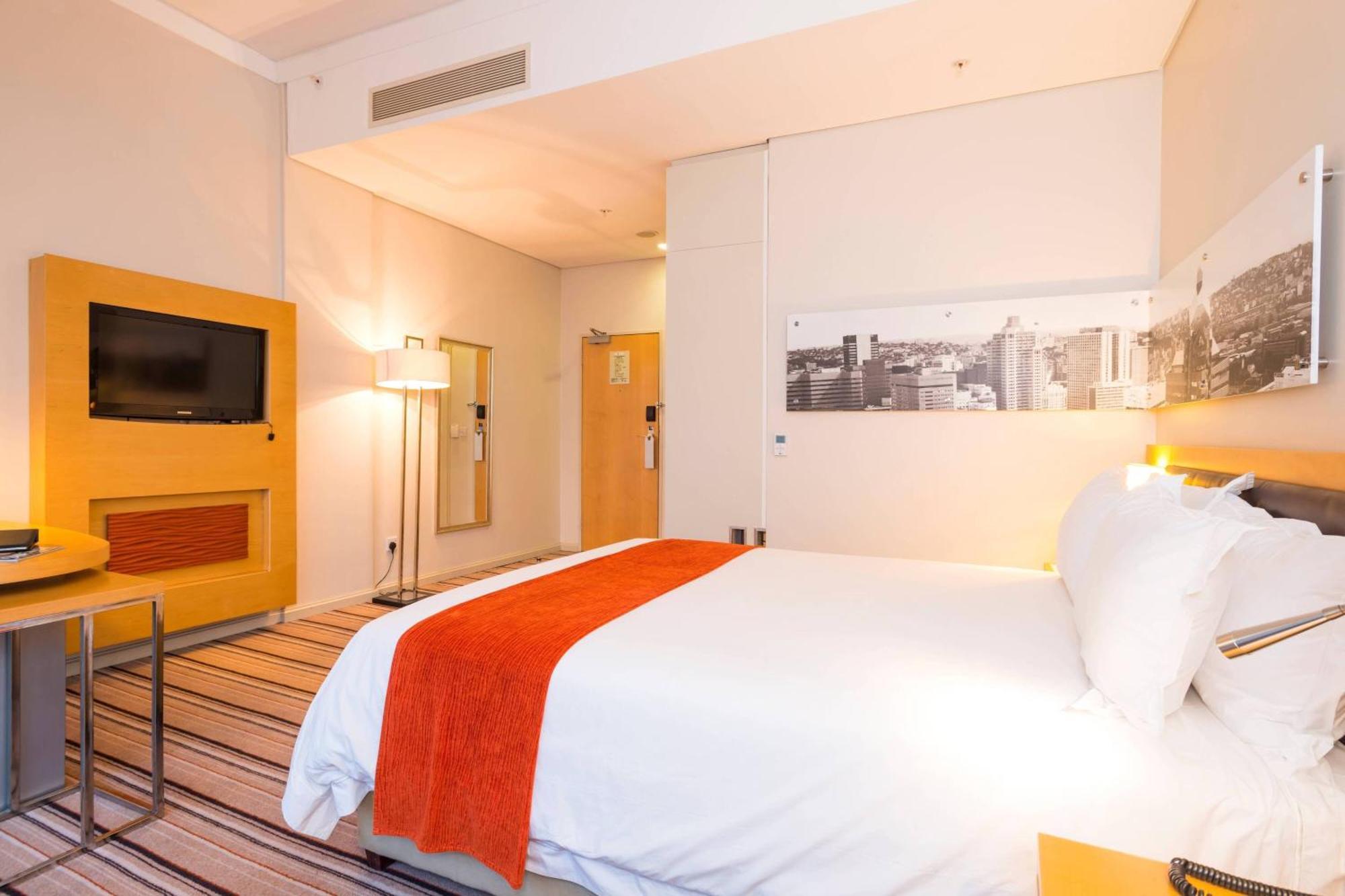 Protea Hotel By Marriott Gaborone Masa Square Exterior photo